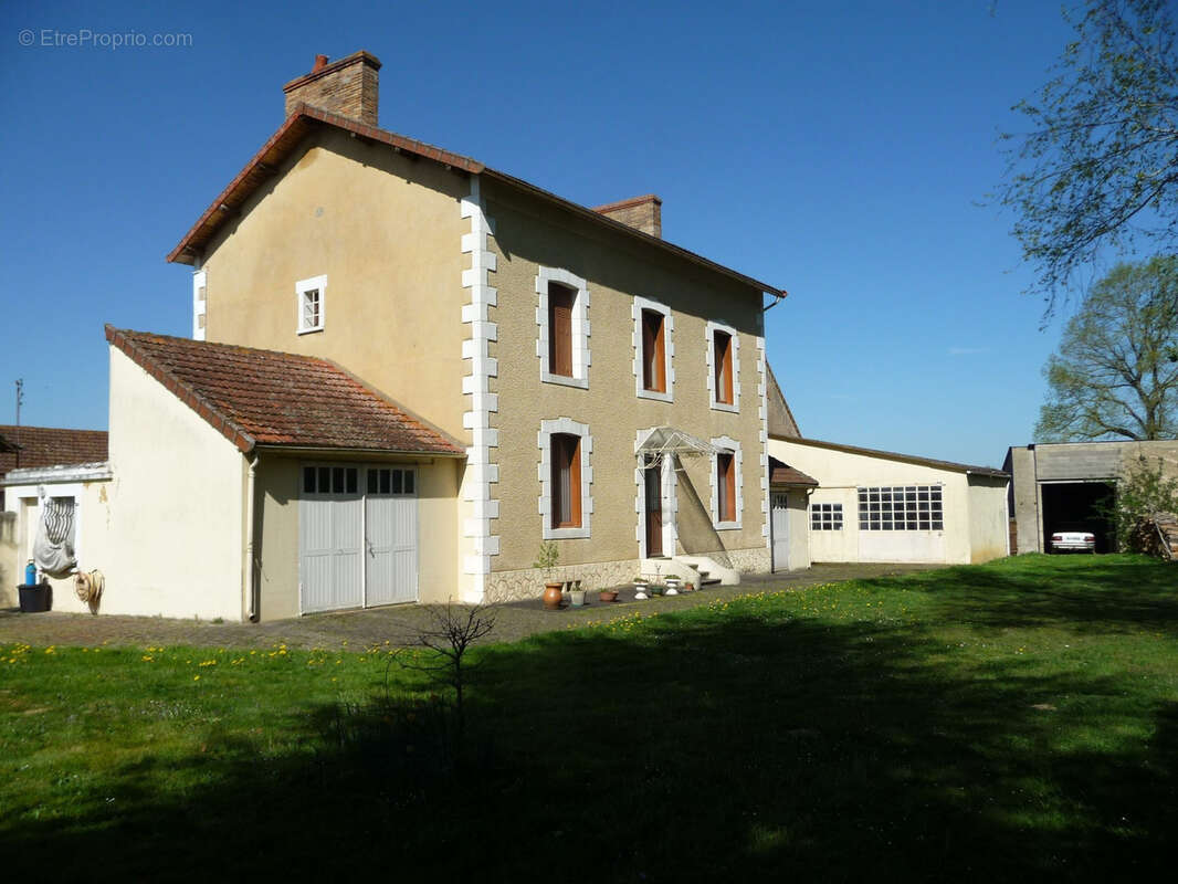 Maison de campagne sur 2 ha ! - photo 2