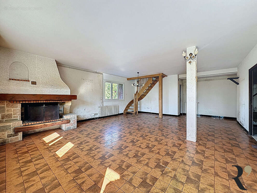 Maison à SAINTE-FOY-D'AIGREFEUILLE