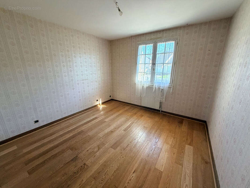 Maison à SAINT-BERTHEVIN