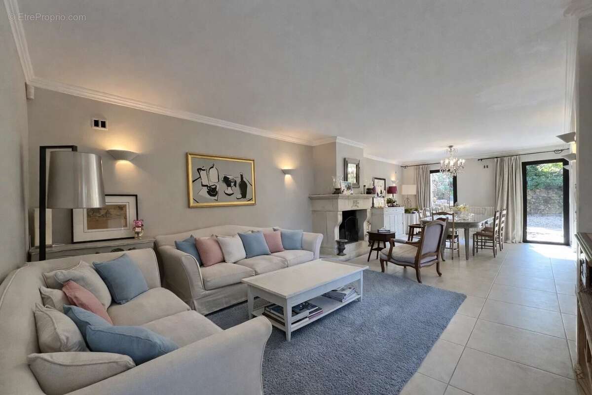 Maison à OPIO