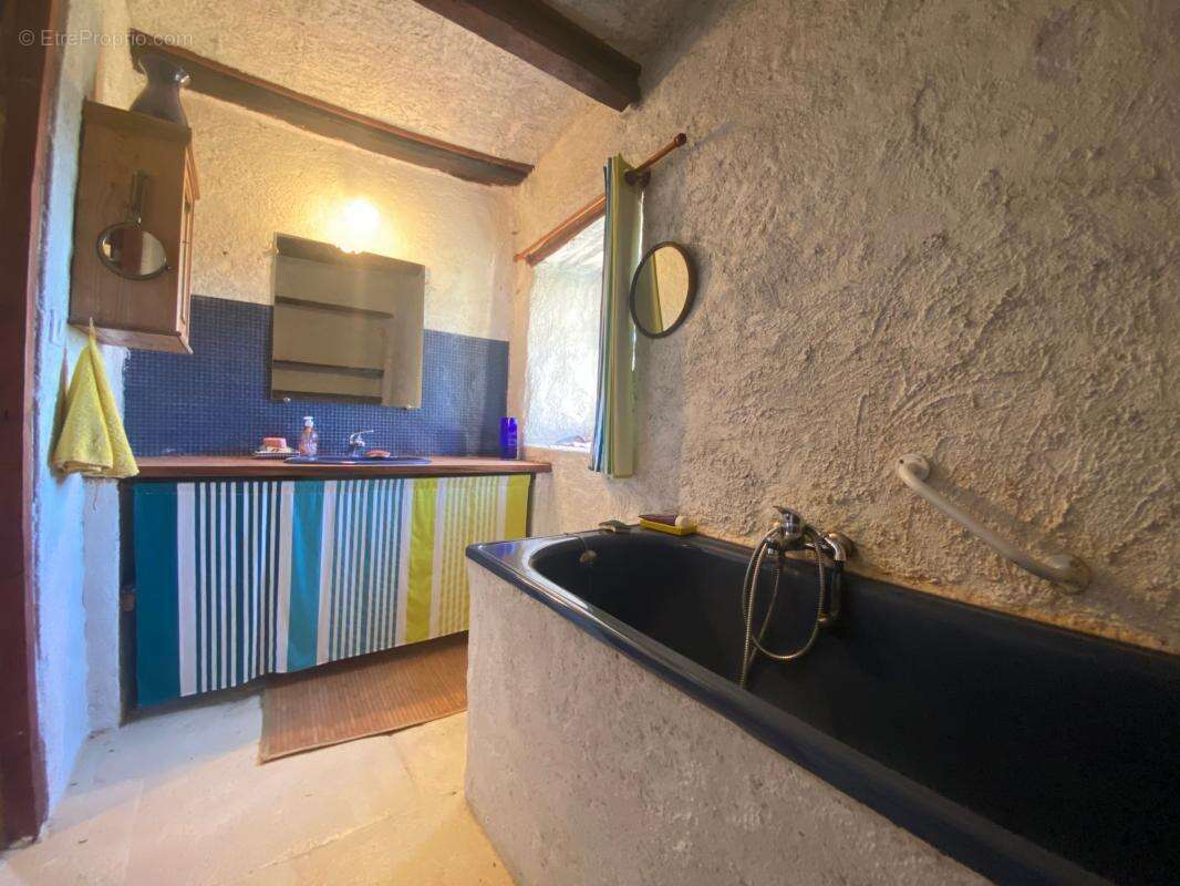 Maison à LABLACHERE