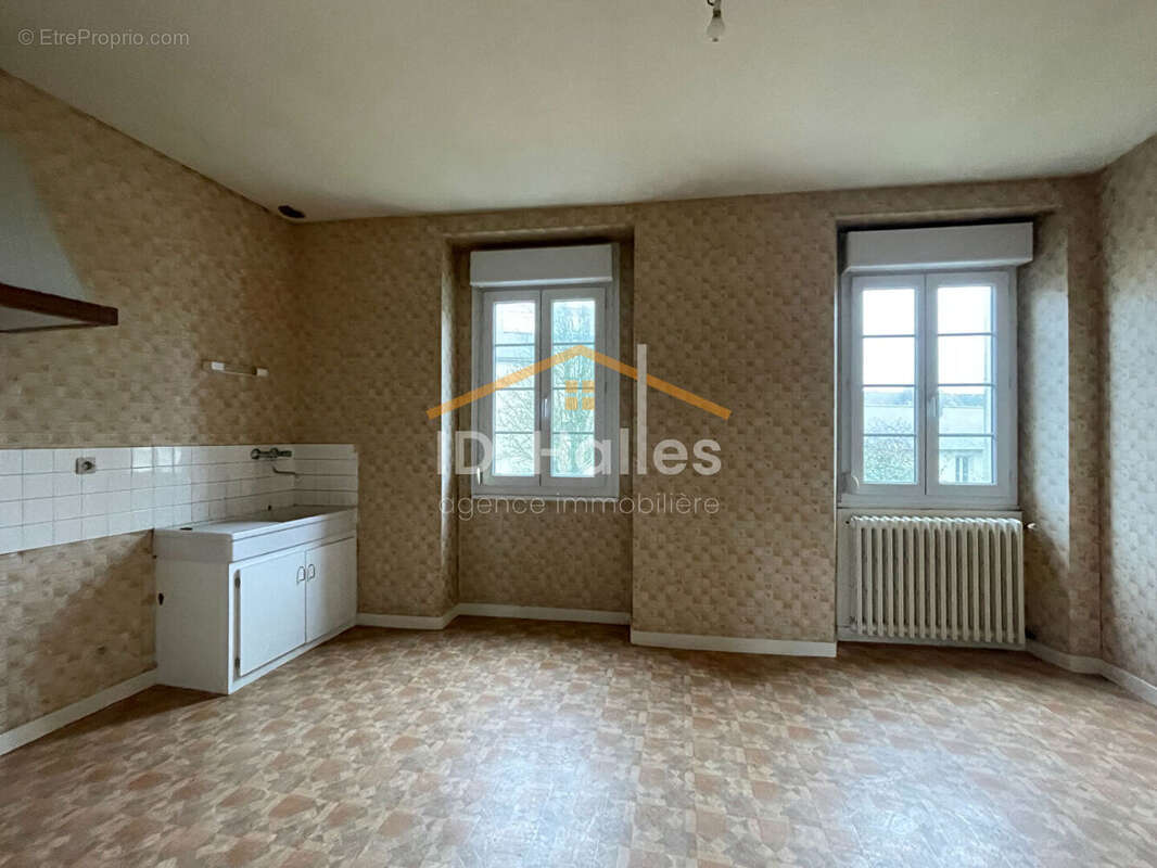 Immeuble-maison Saint Aignan Sur Roë - photo 6