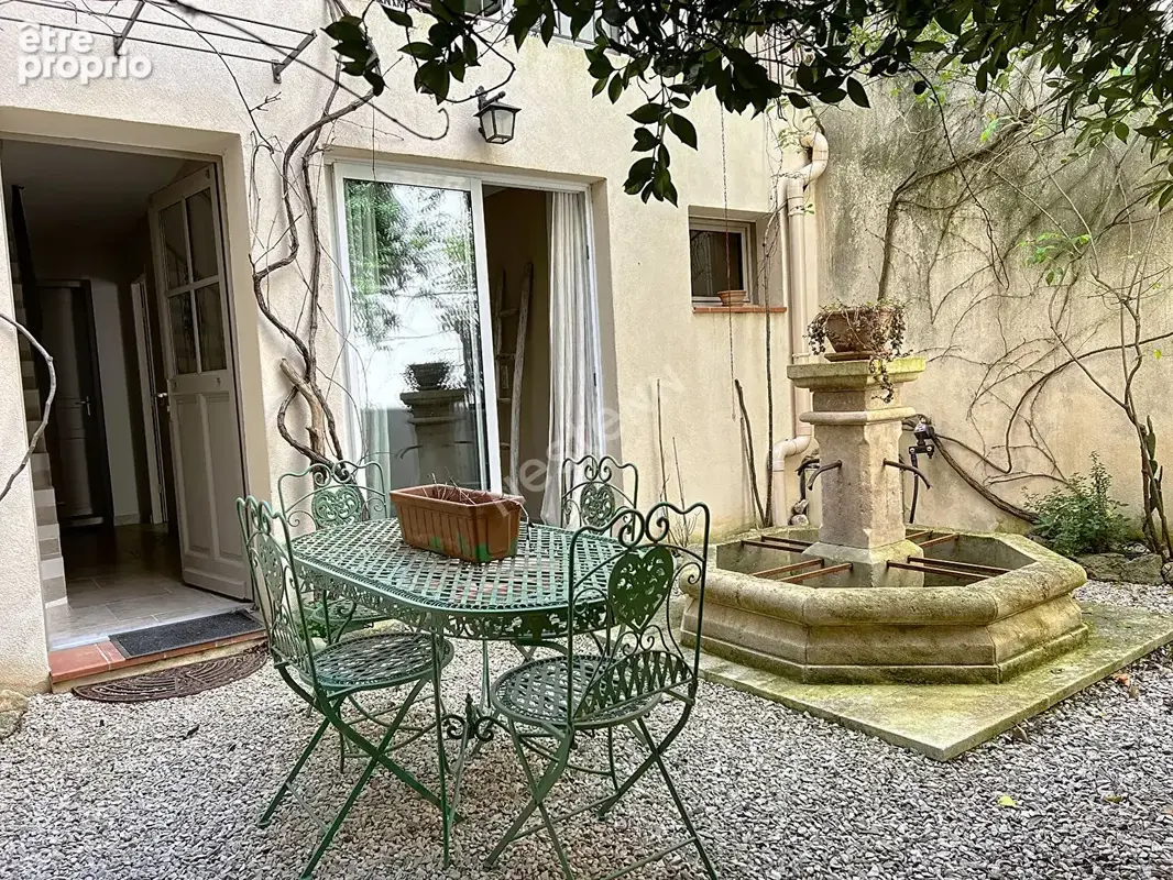 Cucuron - Une maison de village qui a tout d'une grande ! - photo 1