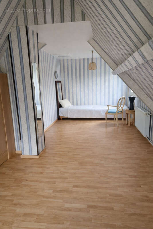 Maison à ROSNY-SUR-SEINE