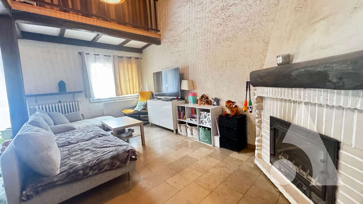 Maison à ACY-EN-MULTIEN