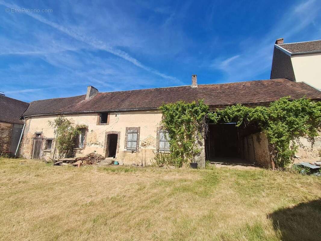 Maison 100 m² à Coulours  - photo 6