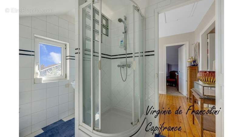 Maison à LE PERREUX-SUR-MARNE