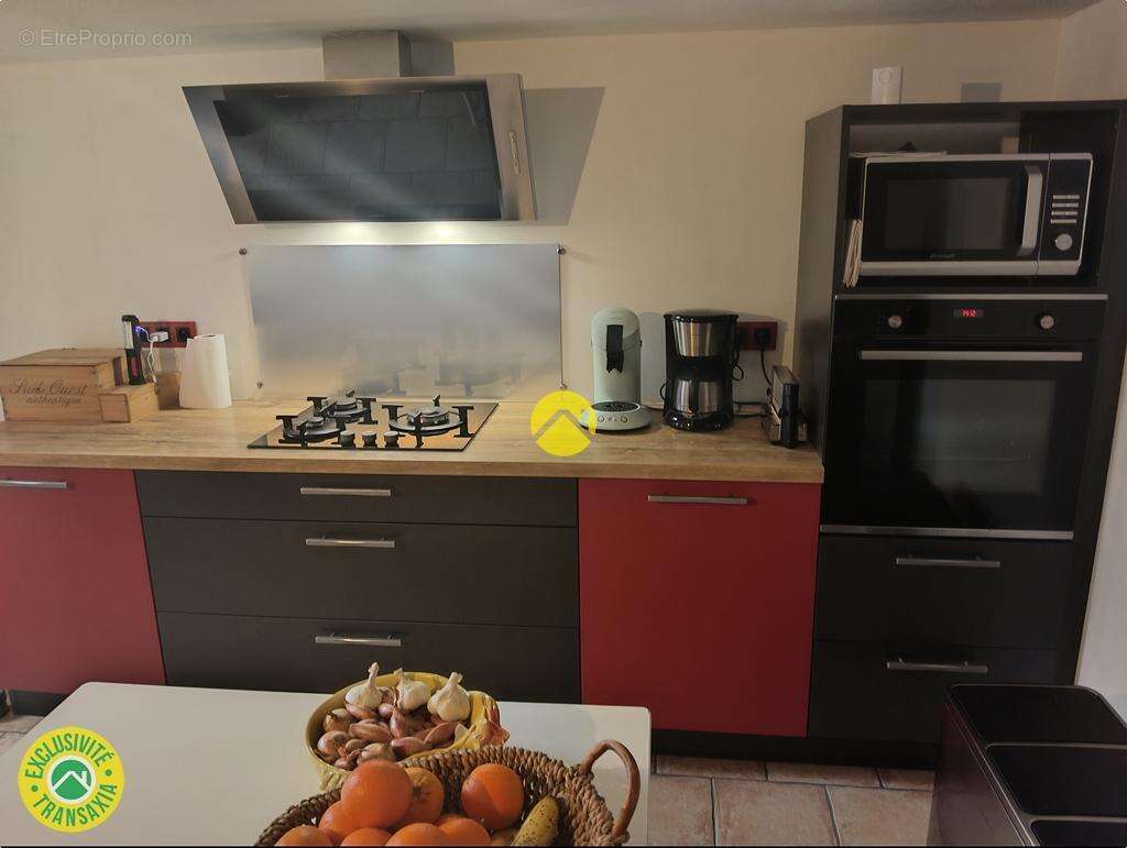 Maison à LE VEURDRE