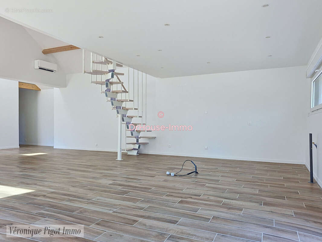 Maison 178 m² à Boissy-Sans-Avoir  - photo 3