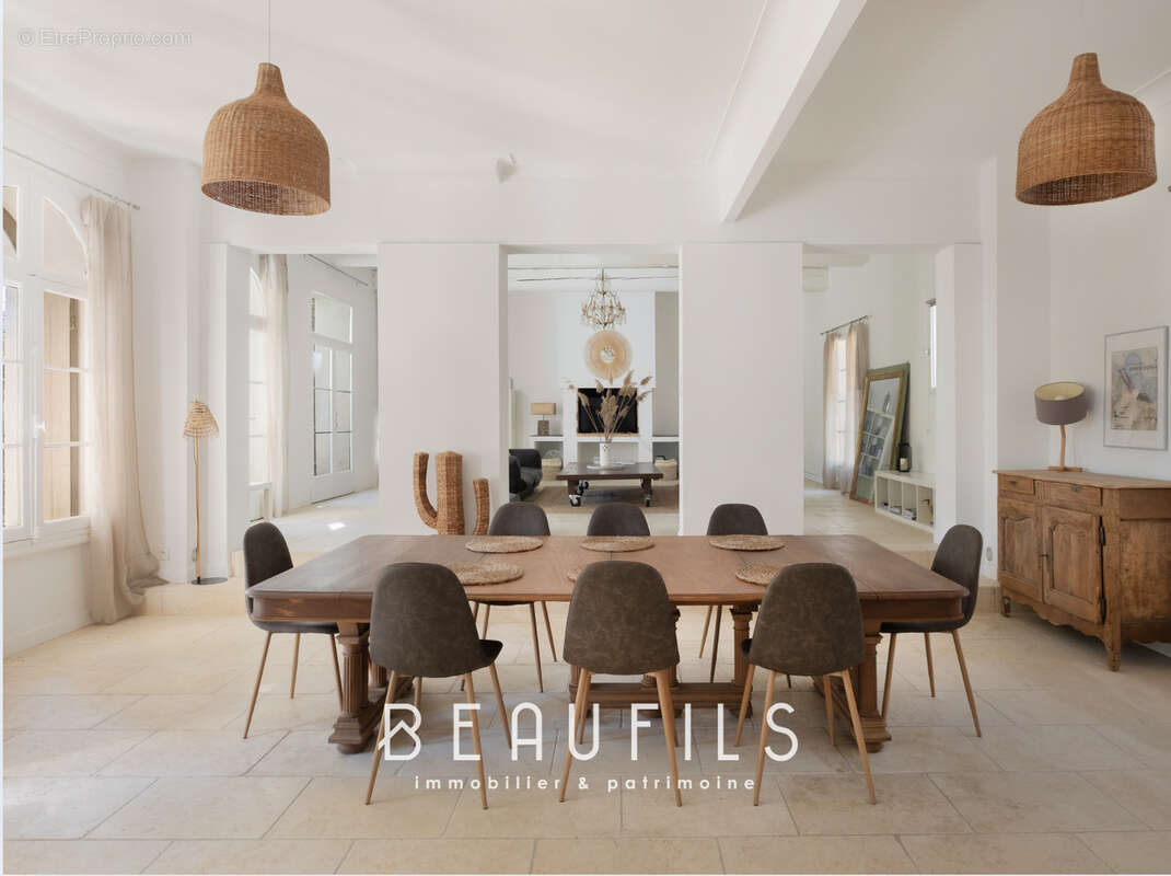 Maison à SAINT-LAURENT-D'AIGOUZE