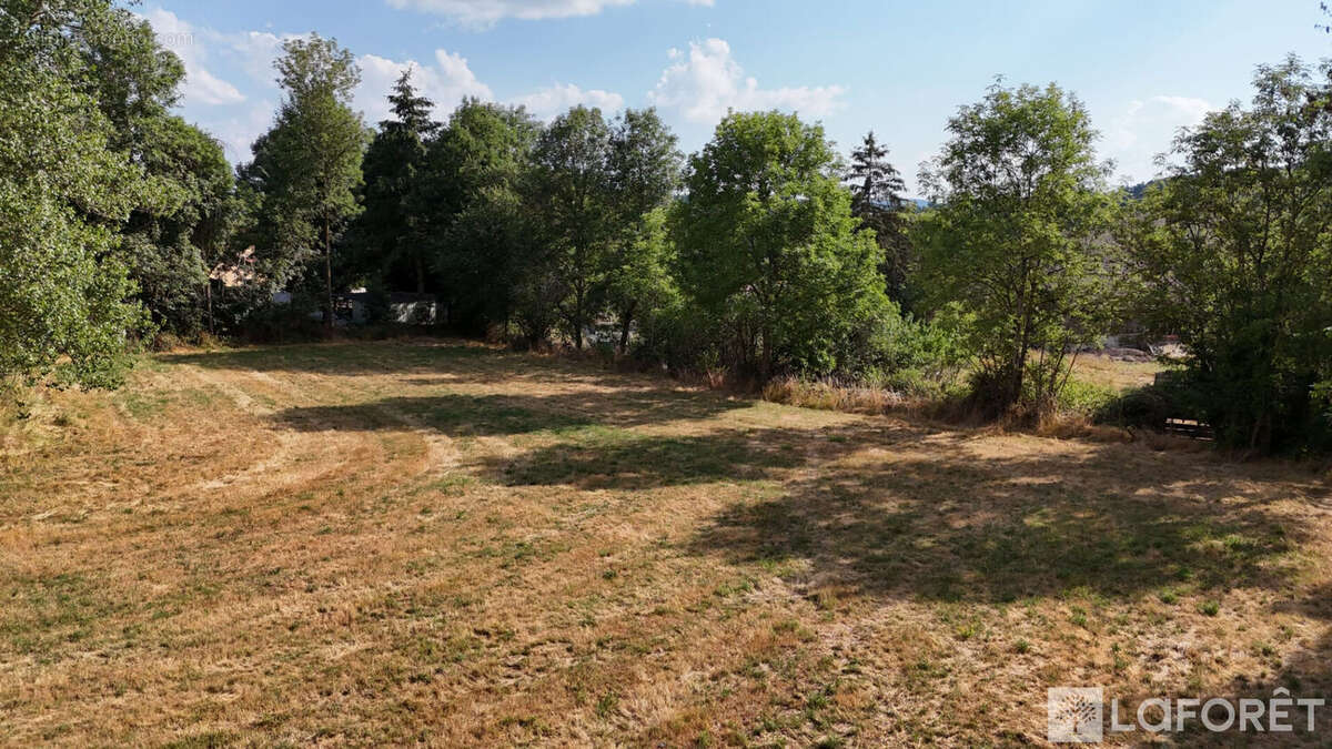Terrain constructible Rosieres 2257 m2 - photo 2