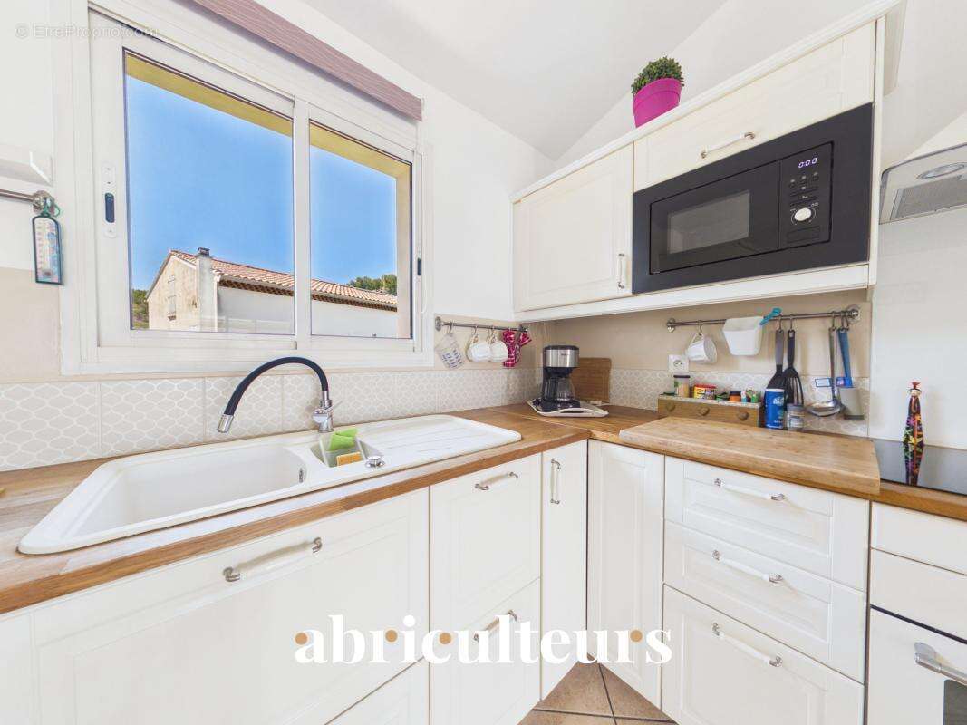Maison avec piscine et jardin en vente à  Six-Fours-les-Plages (83140) - photo 5