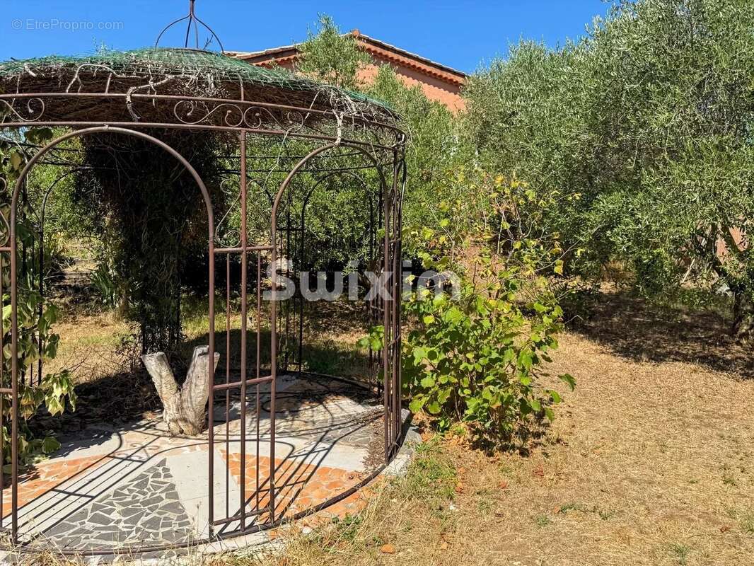 Maison à LAPALUD