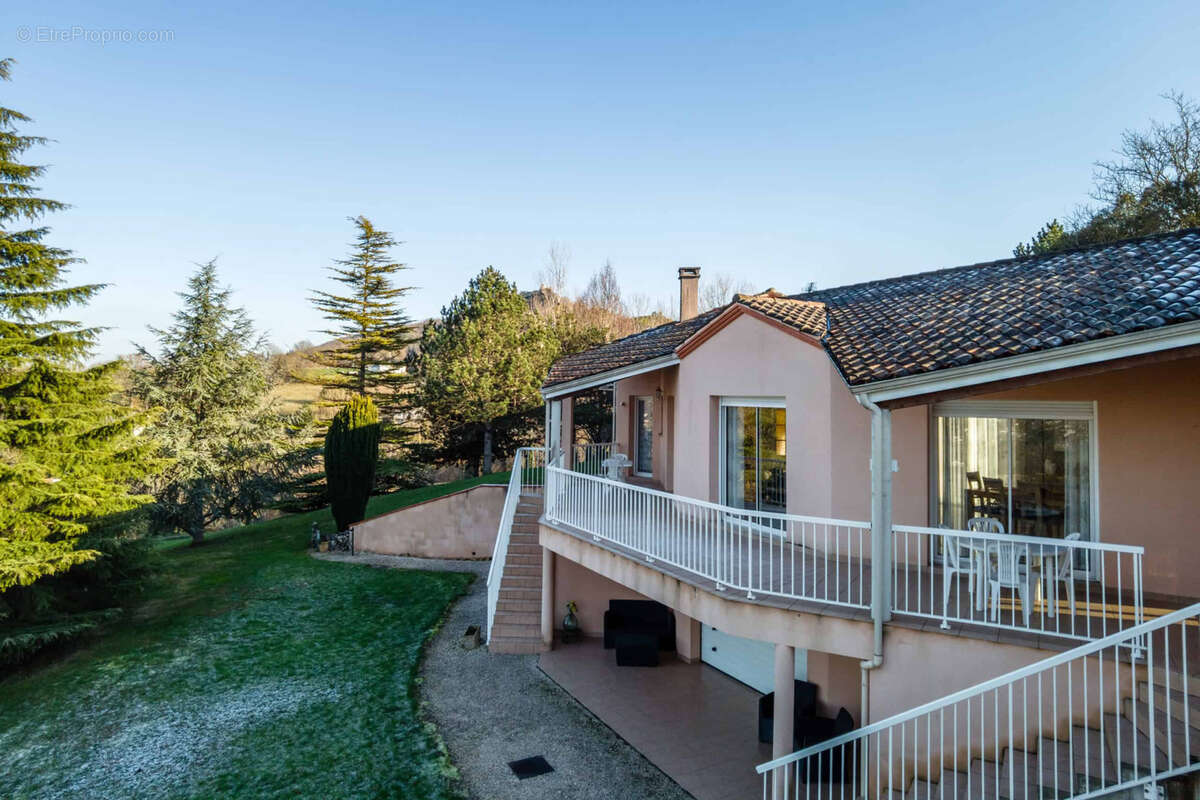 Town house in a peaceful location - photo 6
