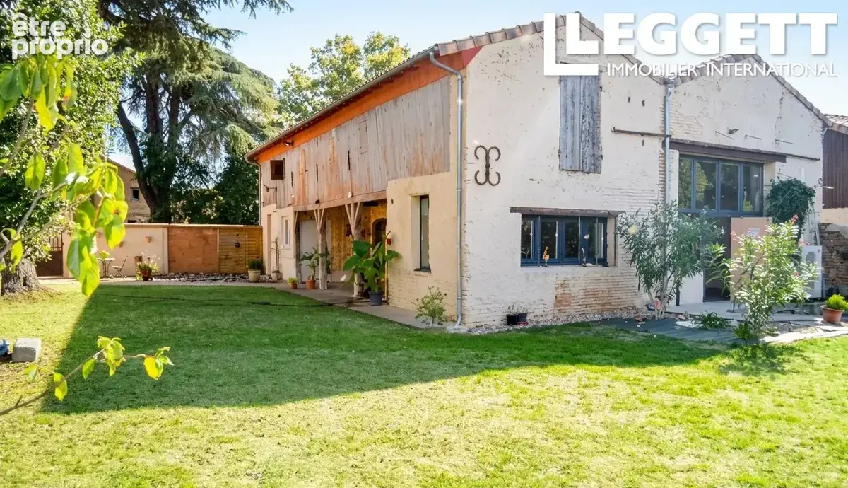 Bien pour projet événementiel. Ensemble immobilier comprenant une salle de réception et un studio attenant - photo 2