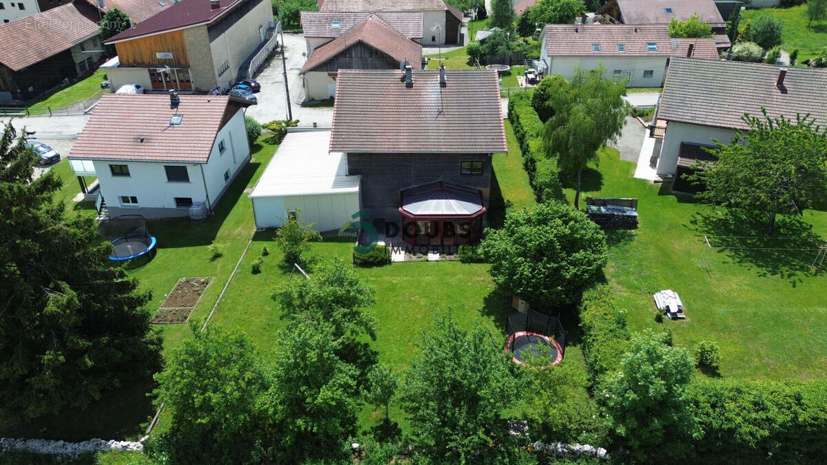 Maison à ORCHAMPS-VENNES