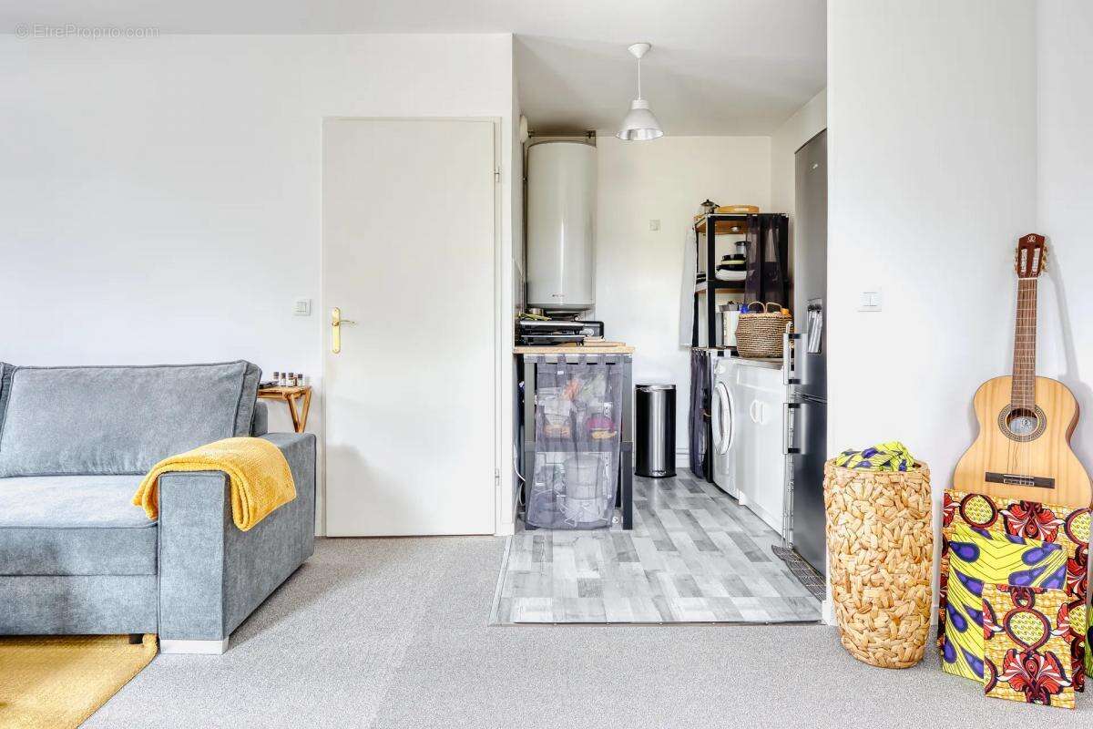 Appartement à VAL-DE-REUIL