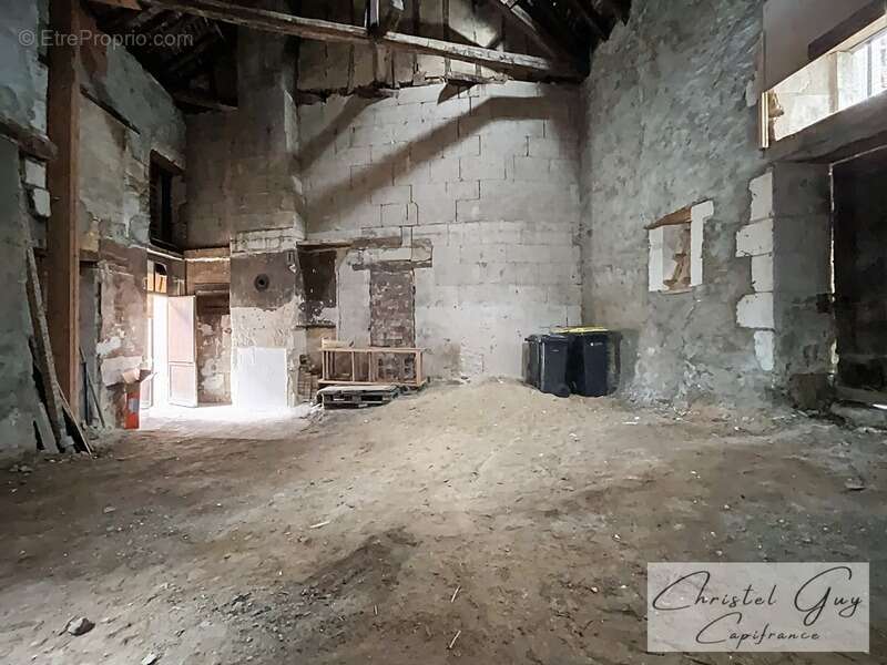 Appartement à CHATEAU-DU-LOIR