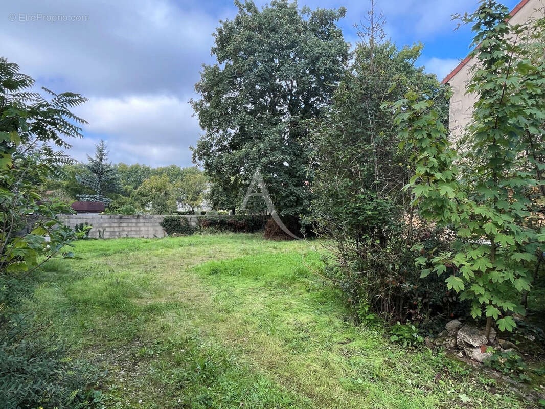 Maison à FOURCHAMBAULT