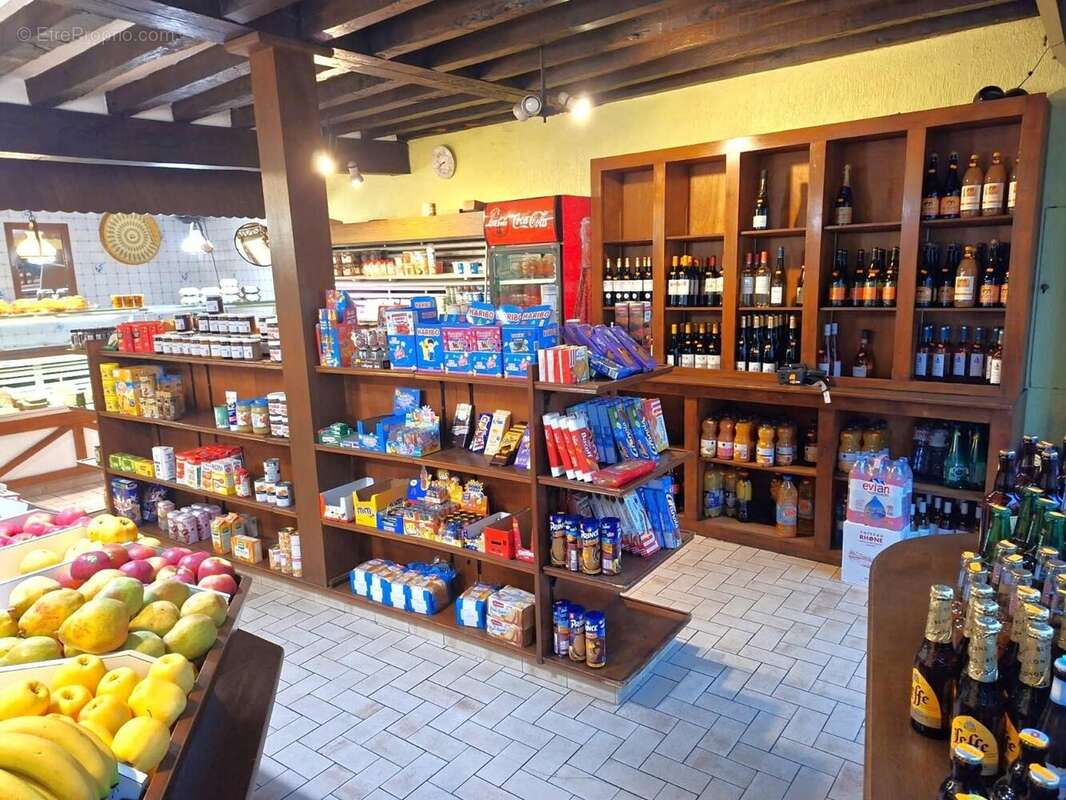 Photo 2 - Commerce à VERNEUIL-EN-HALATTE