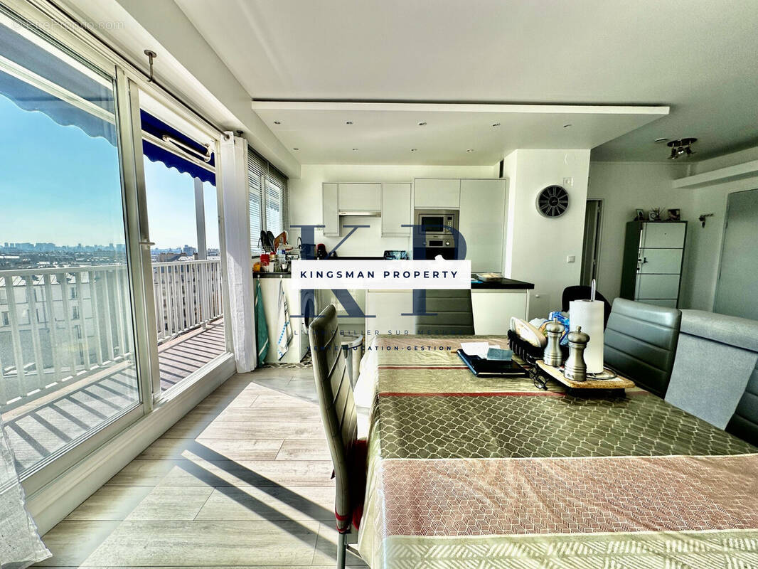 Appartement à PARIS-10E