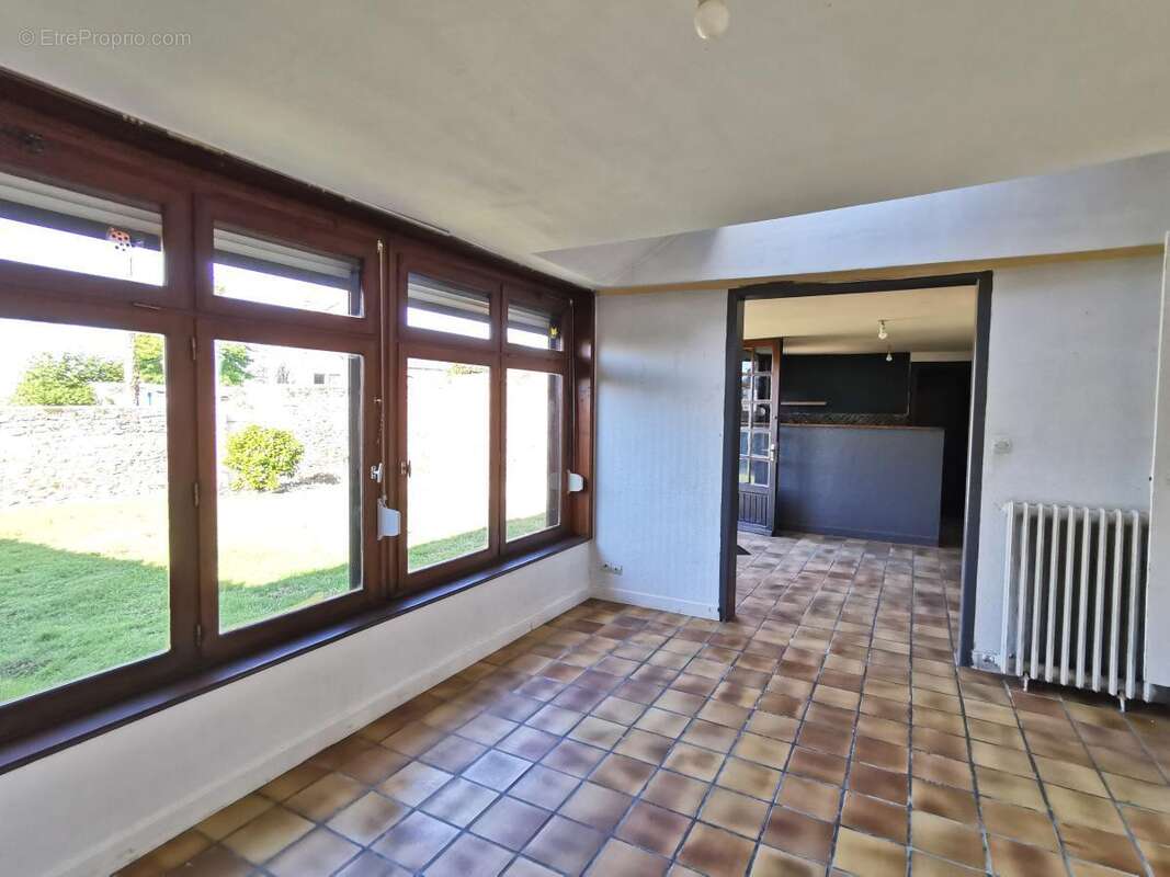Maison à PLOUEZEC