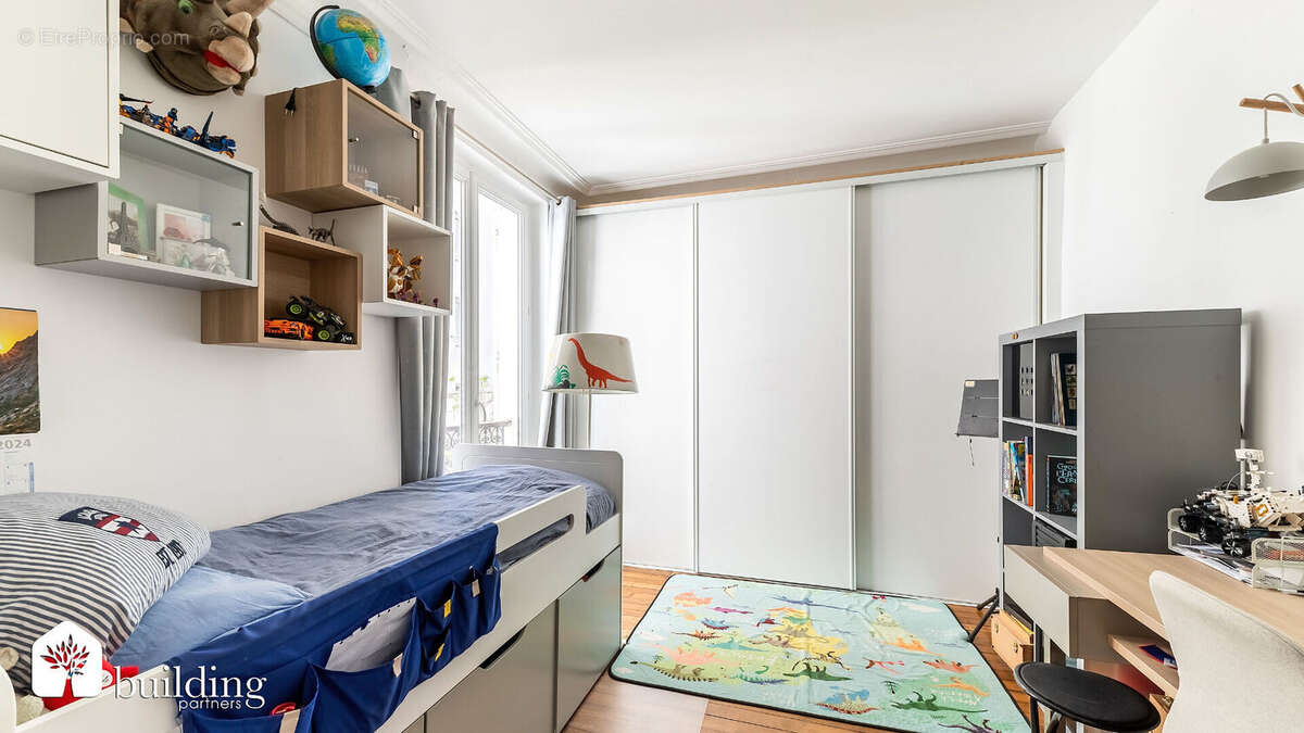 À vendre - Appartement familial 5 pièces - Paris 10e - Louis Blanc - photo 17
