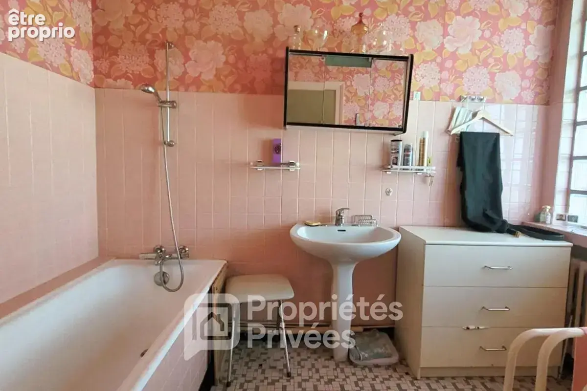 Maison en hypercentre à rénover avec jardin et cave voûtée - photo 6