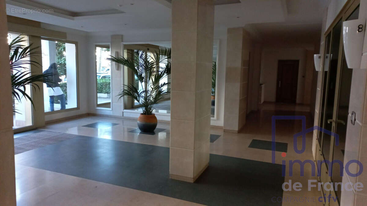 Appartement à SAINT-ETIENNE