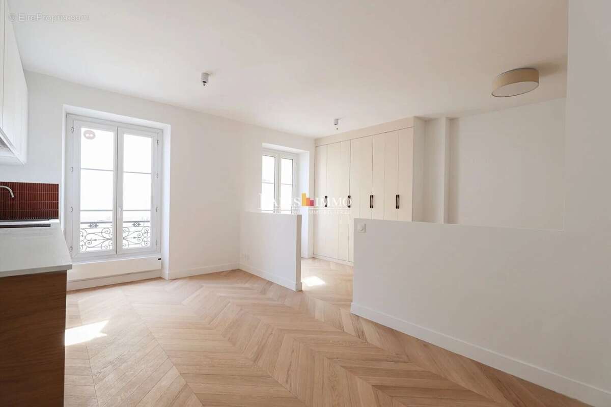 Appartement à PARIS-18E