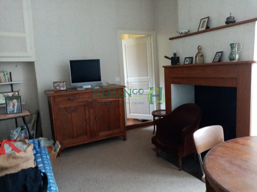 Appartement à TARDETS-SORHOLUS