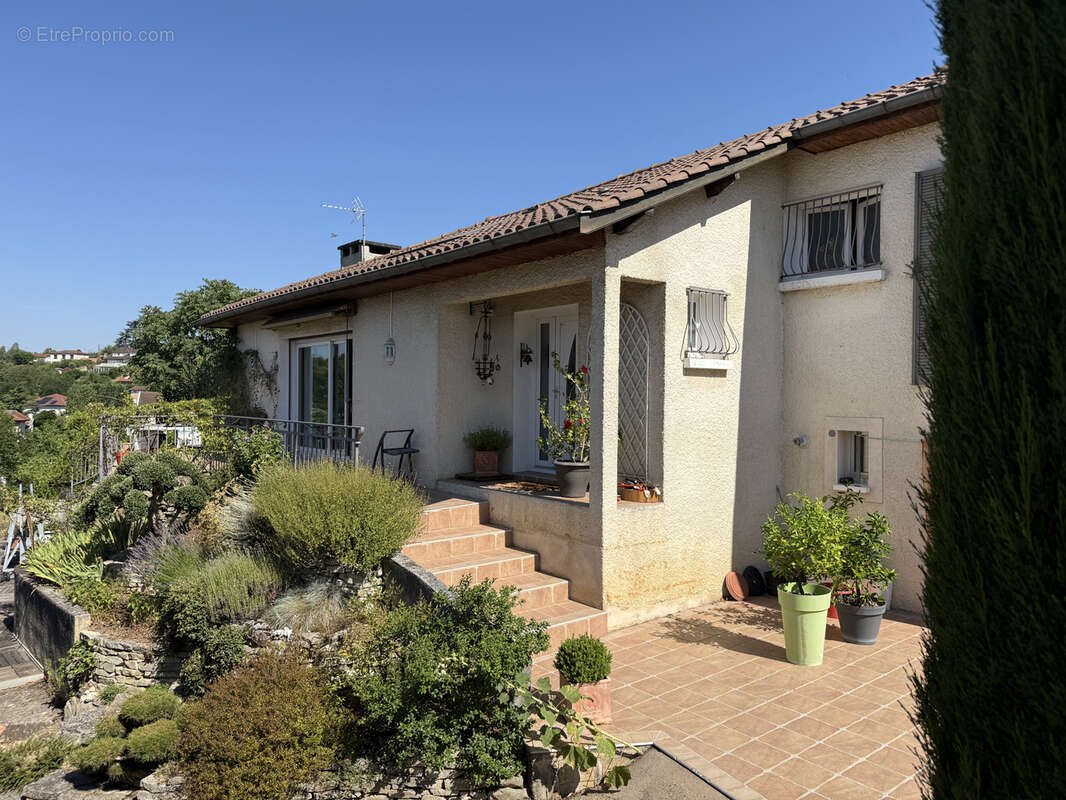 Maison à RILLIEUX-LA-PAPE