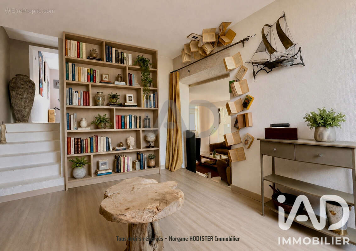 Maison 211 m² à Dom-Le-Mesnil  - photo 9