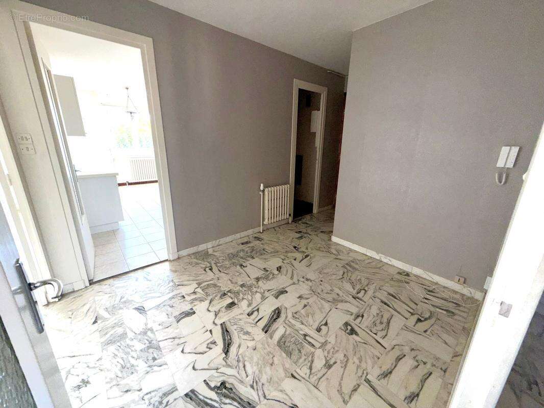 Appartement à LA VERPILLIERE