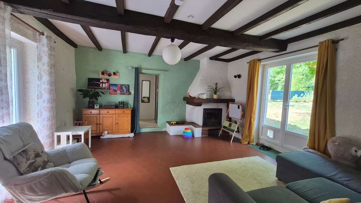 Maison en pierre sur les hauteurs - photo 6