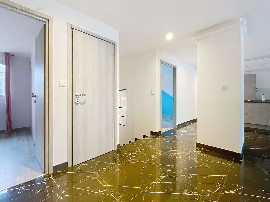 Maison à THAON-LES-VOSGES