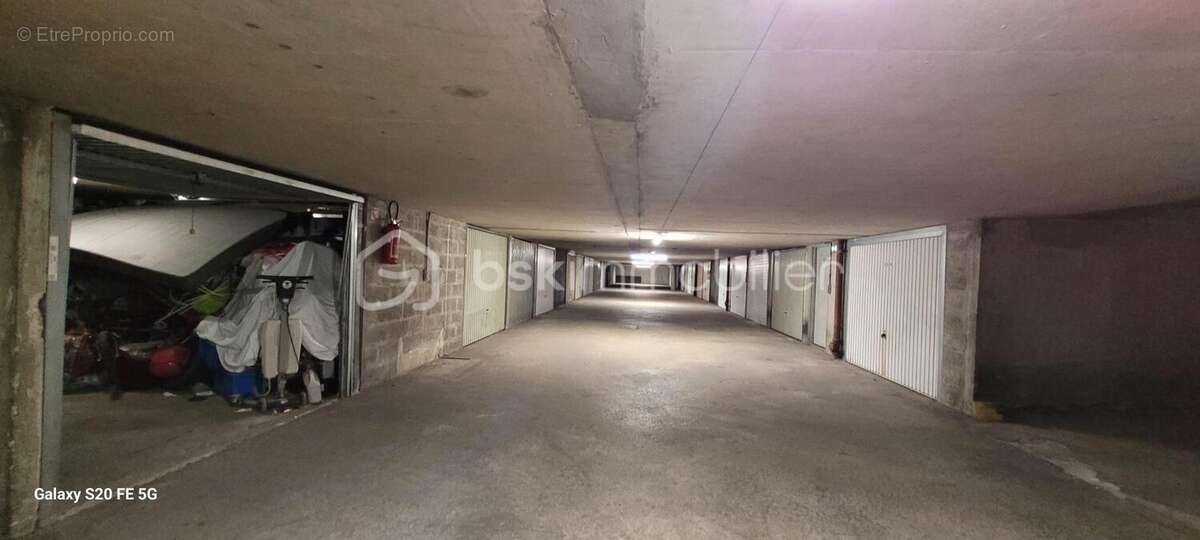 Parking à CHELLES
