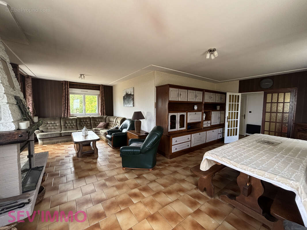 Maison 87 m² à Crechy  - photo 5