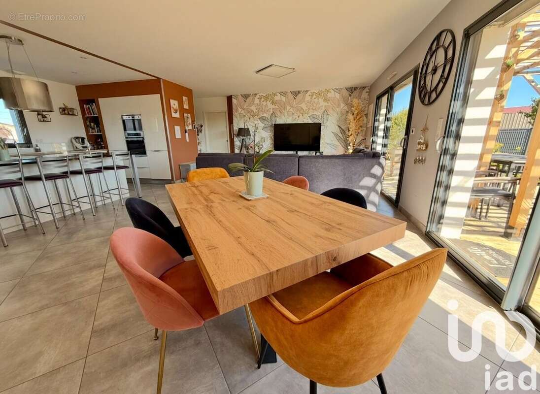 Photo 2 - Maison à CHASSORS