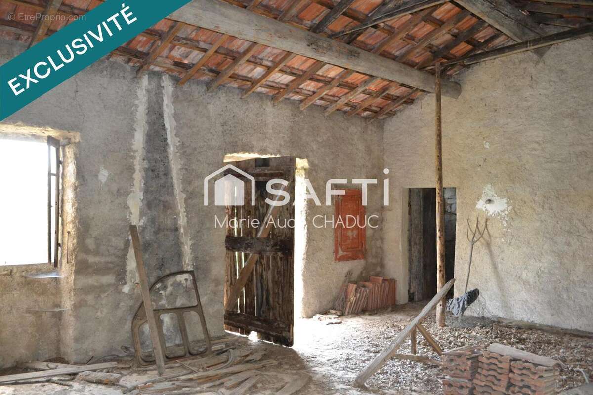 Terrain 329955 m² à Lablachere  - photo 4