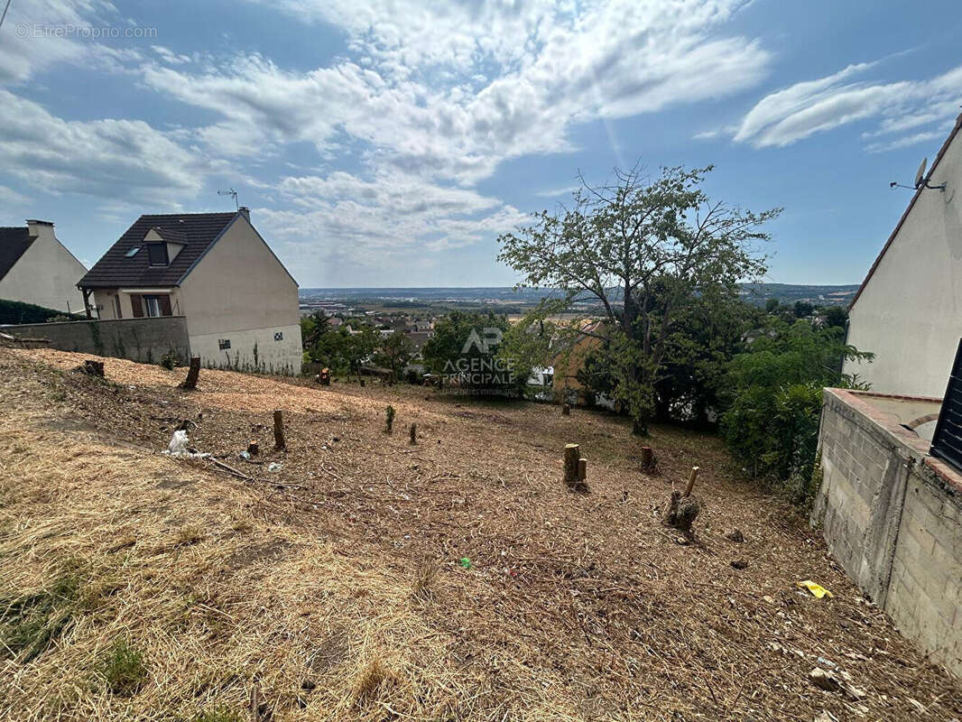 Terrain Chanteloup Les Vignes 932 m2 - photo 2