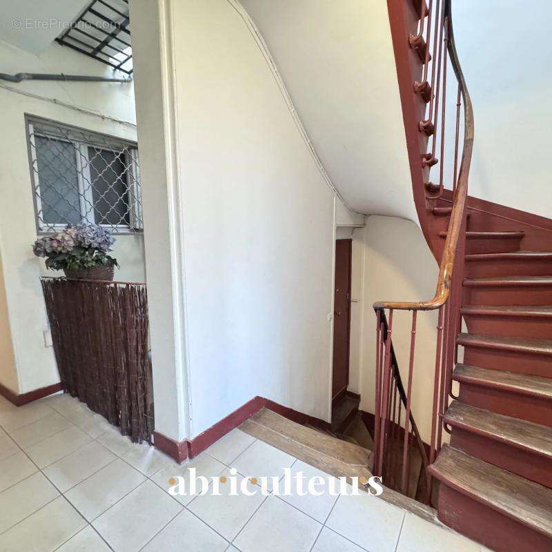 Puteaux Centre : Duplex 4 pièces – Charme de l'ancien & Volume - photo 15