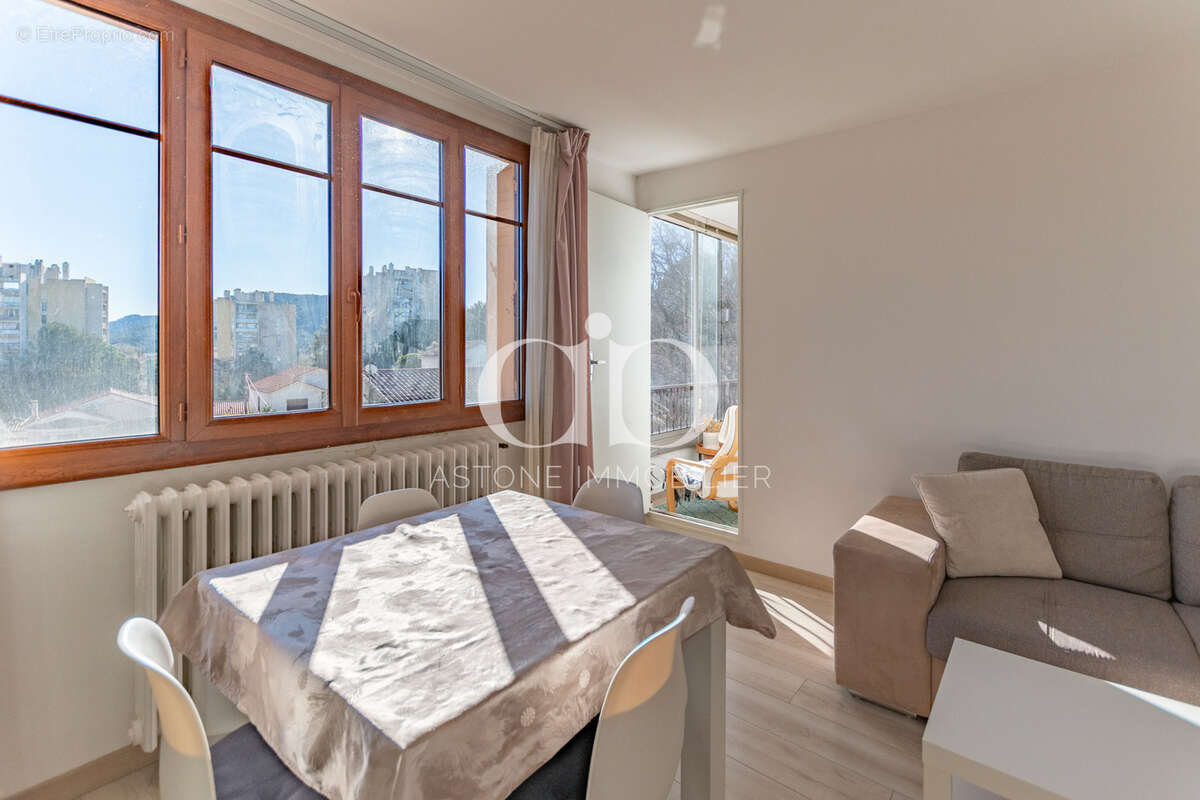 Appartement à AUBAGNE