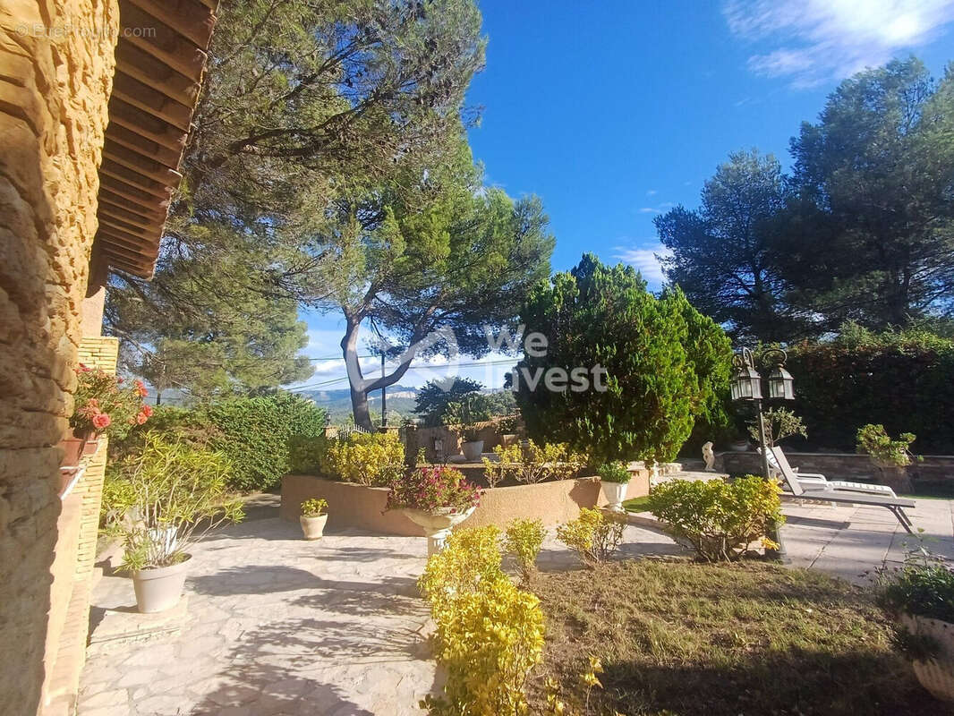 Maison à LA DESTROUSSE