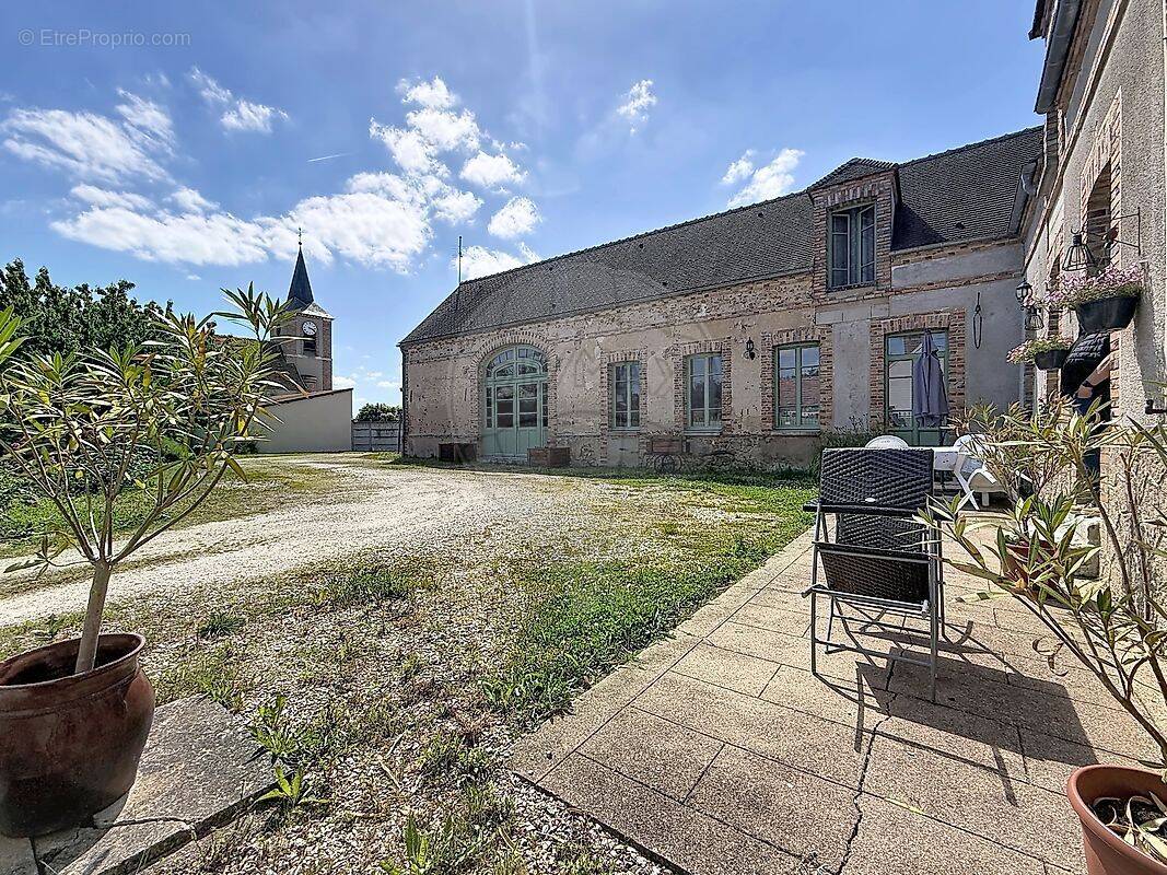Maison à VILLEBOUGIS
