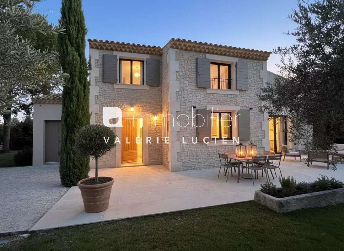 Maison à EYGALIERES