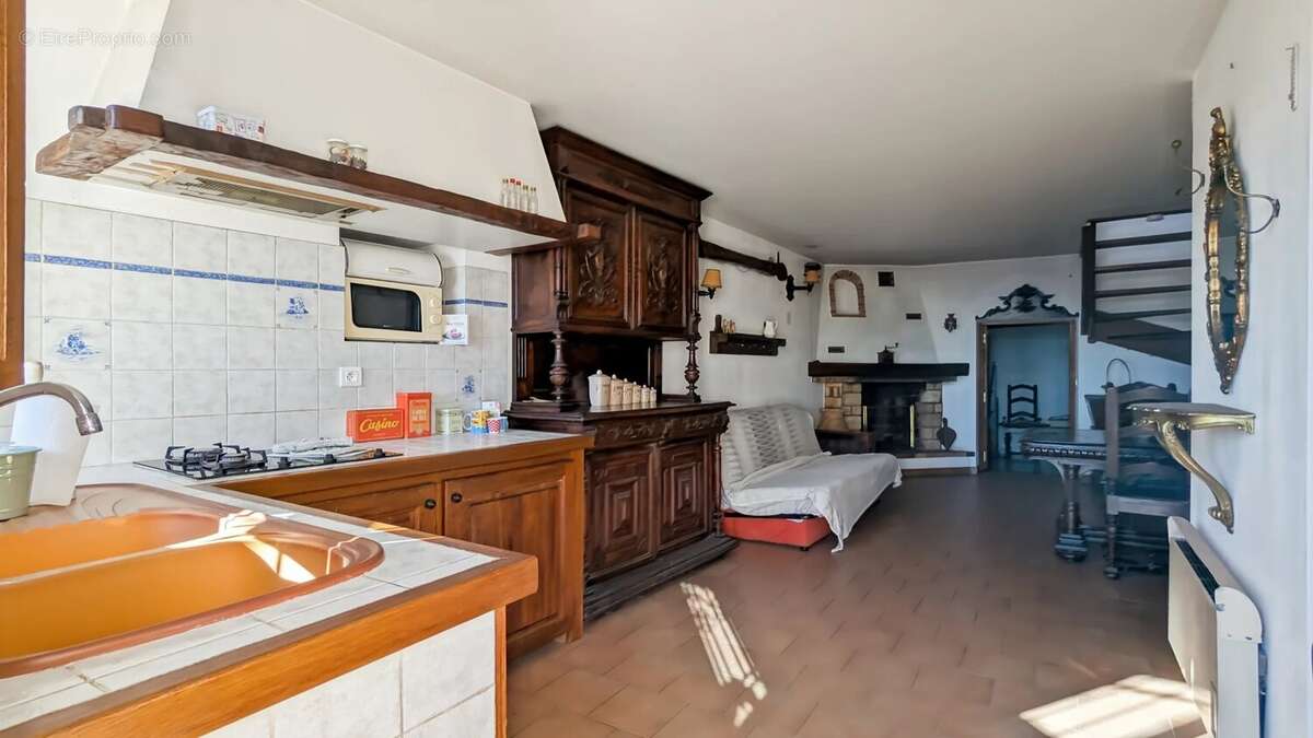 Appartement à GILETTE