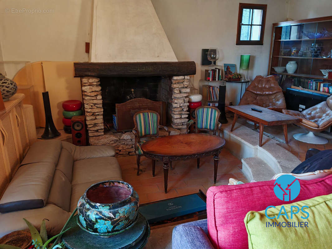 Maison à CAUMONT-SUR-DURANCE