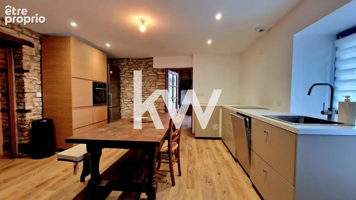 Maison 8 pièces 207 m² à vendre à Sornay (70150) - photo 2
