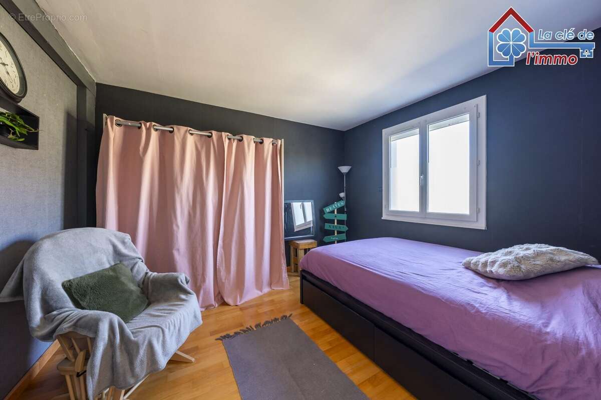 Maison à MOISSY-CRAMAYEL